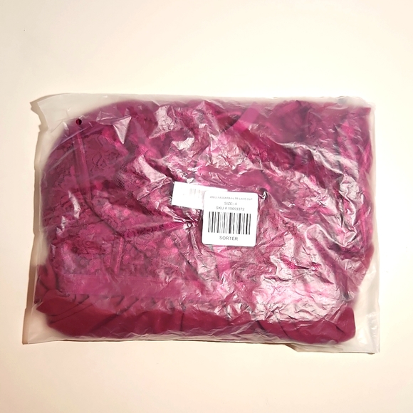 ❤️NWT VINTAGE TORRID LINGERIE LACE WIRELESS BABYDOLL - SHEER HIGH NECK PLUS SIZE - Picture 4 of 9